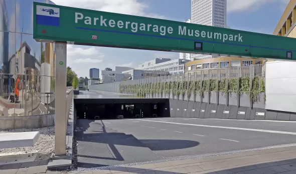 Ingang parkeergarage Museumpark